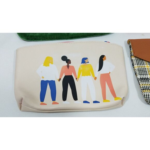 Set Of 4 Ipsy Pouches Mixed Designs & Colors Faux Leather Velvet Material - Picture 7 of 10